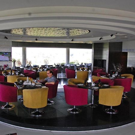 Hotel Shivalikview Chandīgarh エクステリア 写真