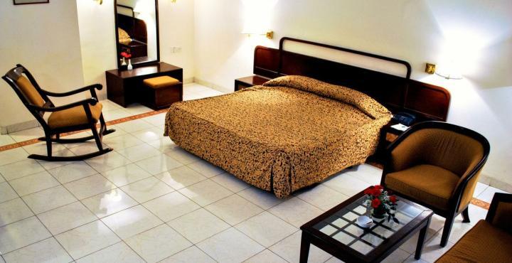 Hotel Shivalikview Chandīgarh エクステリア 写真